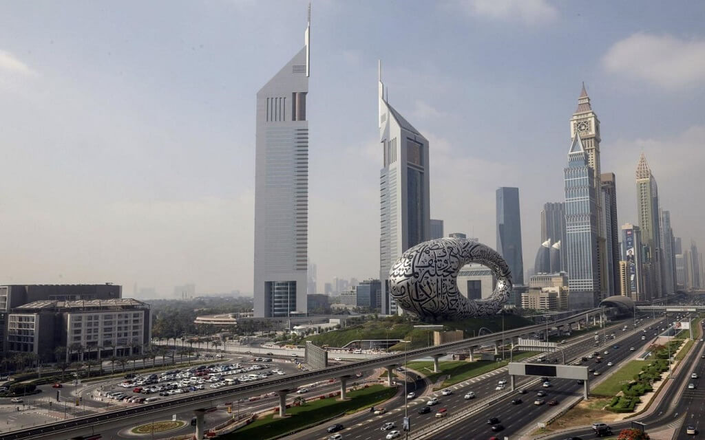 با وجود کاهش پنج درصدی تجارت جهانی در ۲۰۲۳، تجارت غیرنفتی امارات متحده عربی نزدیک به هفت درصد رشد داشته است