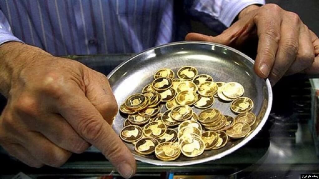 قیمت سکه در بازار طلای تهران از مرز ۳۷ میلیون و ۵۰۰ هزار تومان عبور کرد تا همزمان با افزایش قیمت جهانی طلا، در ایران نیز یک رکورد تاریخی برای سکه ثبت شود.